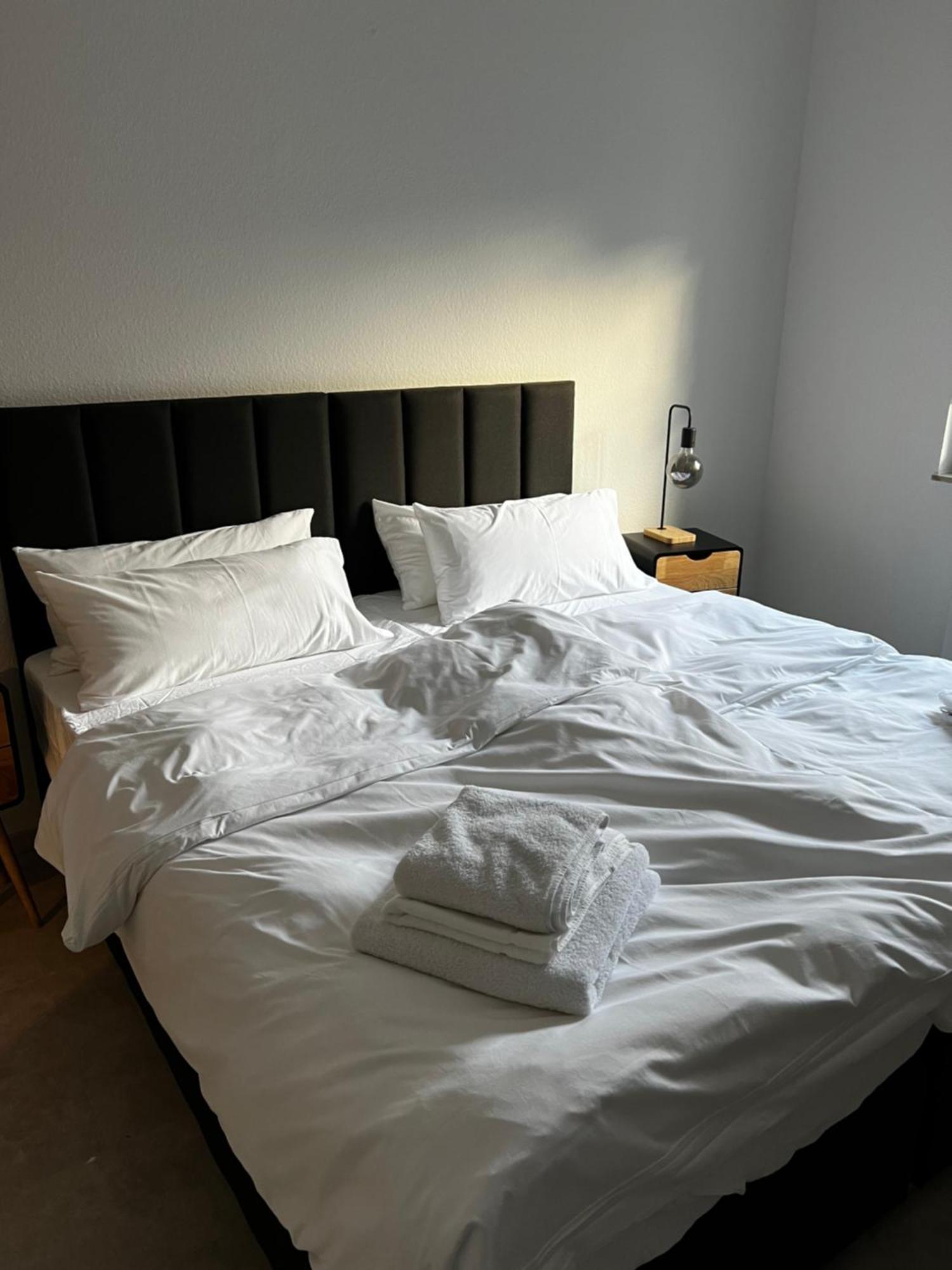 Marlei 6 Apartment Mit 3 Schlafzimmern, Gemuetlichen Wohnbereich, Mit 2 Wcs Markranstadt Bagian luar foto