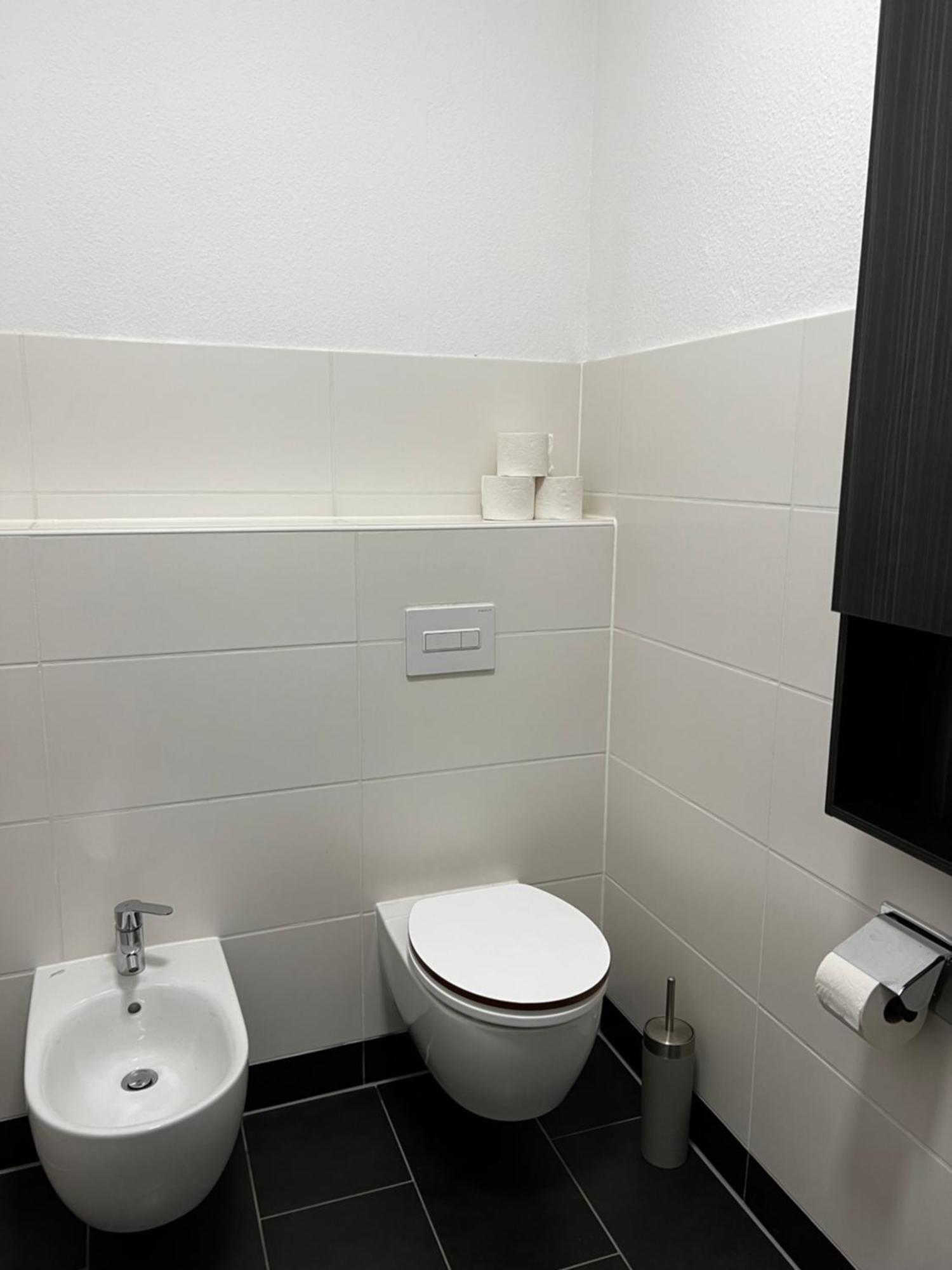 Marlei 6 Apartment Mit 3 Schlafzimmern, Gemuetlichen Wohnbereich, Mit 2 Wcs Markranstadt Bagian luar foto